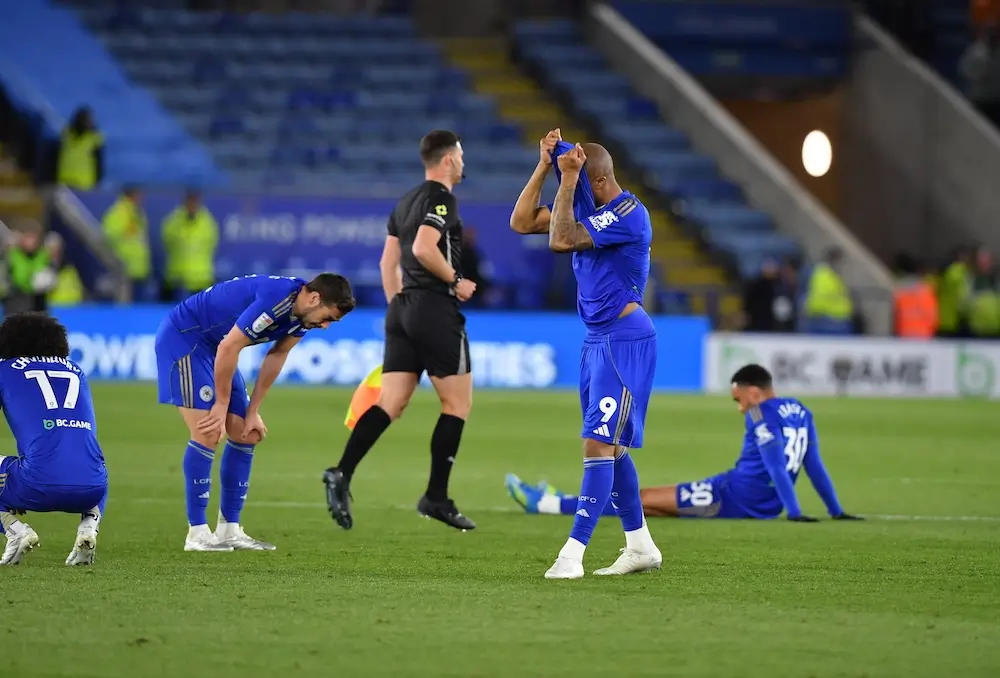 Λέστερ Σίτι: Στην τρίτη κατηγορία δέκα χρόνια μετά την κατάκτηση της Πρέμιερ Λιγκ